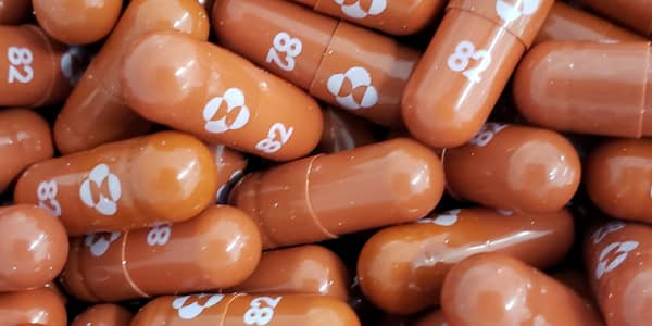 Em 2022 a Merck espera vender de US$ 5 a 6 bilhões de sua nova pílula de tratamento para Covid Em 2022 a Merck espera vender de US$ 5 a 6 bilhões de sua nova pílula de tratamento para Covid