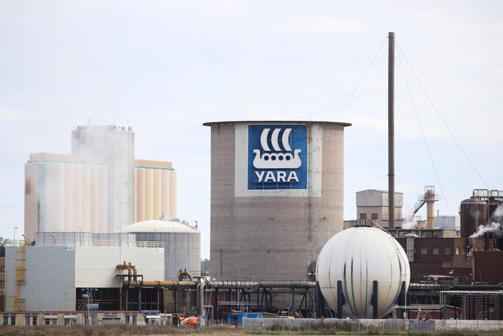 Yara aumenta a eficiência energética com motores e acionamentos ABB Yara aumenta a eficiência energética com motores e acionamentos ABB