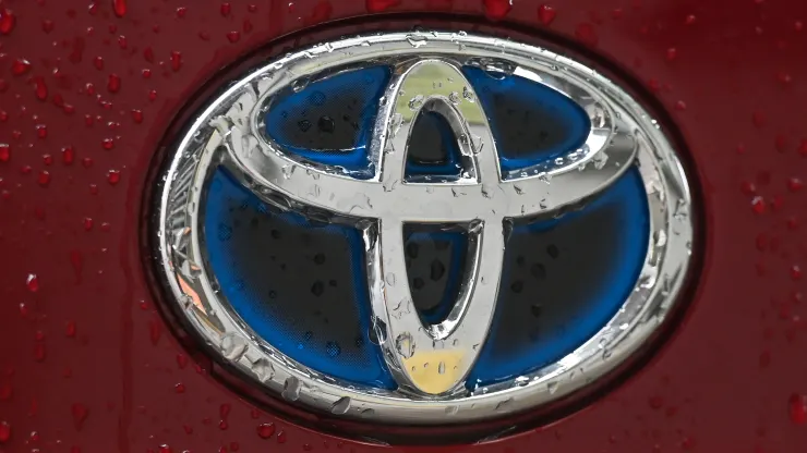 Toyota obtém financiamento para desenvolver versão de célula de combustível de hidrogênio de sua picape Hilux no Reino Unido Toyota obtém financiamento para desenvolver versão de célula de combustível de hidrogênio de sua picape Hilux no Reino Unido