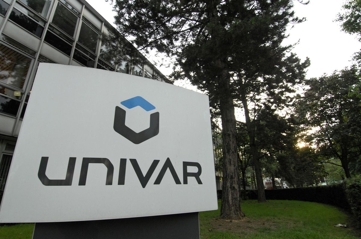 Empresa de private equity Apollo compra a distribuidora Univar Empresa de private equity Apollo compra a distribuidora Univar