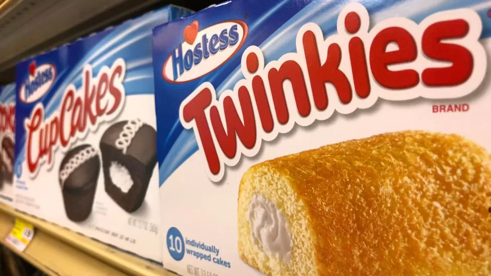 Hostess, fabricante de Twinkies, comprada pela gigante alimentícia Smucker em um negócio de US$ 5,6 bilhões Hostess, fabricante de Twinkies, comprada pela gigante alimentícia Smucker em um negócio de US$ 5,6 bilhões