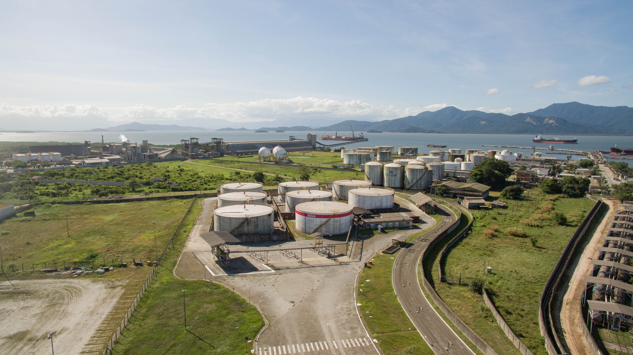 Liquipar investe R$ 589 milhões na expansão do Terminal PAR50 em Paranaguá Liquipar investe R$ 589 milhões na expansão do Terminal PAR50 em Paranaguá