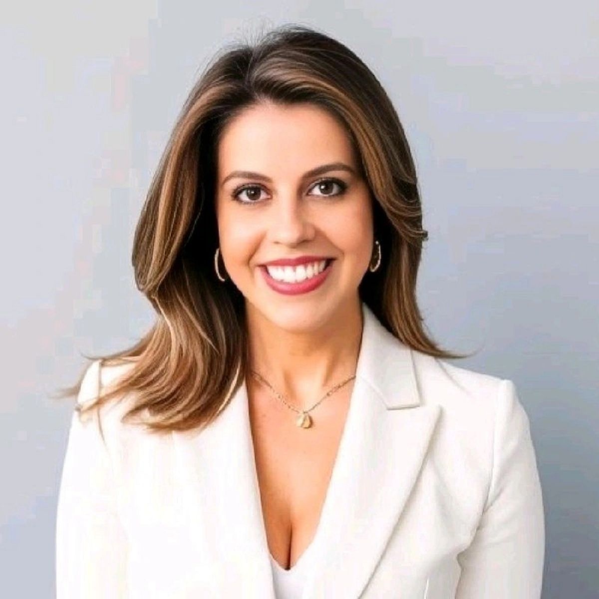 Fundação de Dados para Tomada de Decisão com IA: Impacto além do Hype Fundação de Dados para Tomada de Decisão com IA: Impacto além do Hype